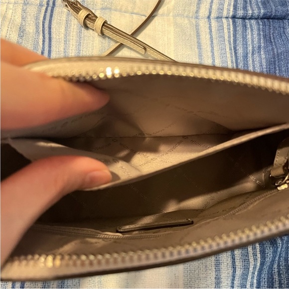 Michael Kors crossbody/shoulder bag - Picture 4 of 11